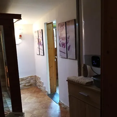 Laura Apartman 3 Személyes Infraszaunával